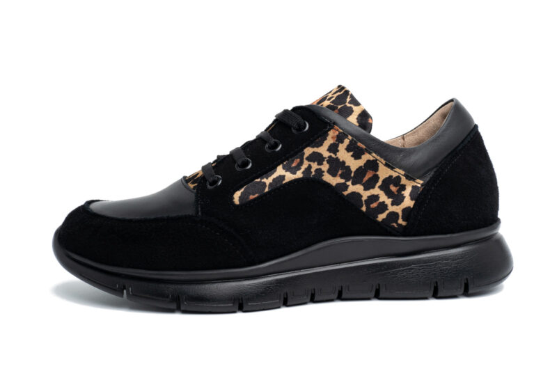 Lupita | camoscio nero leopard