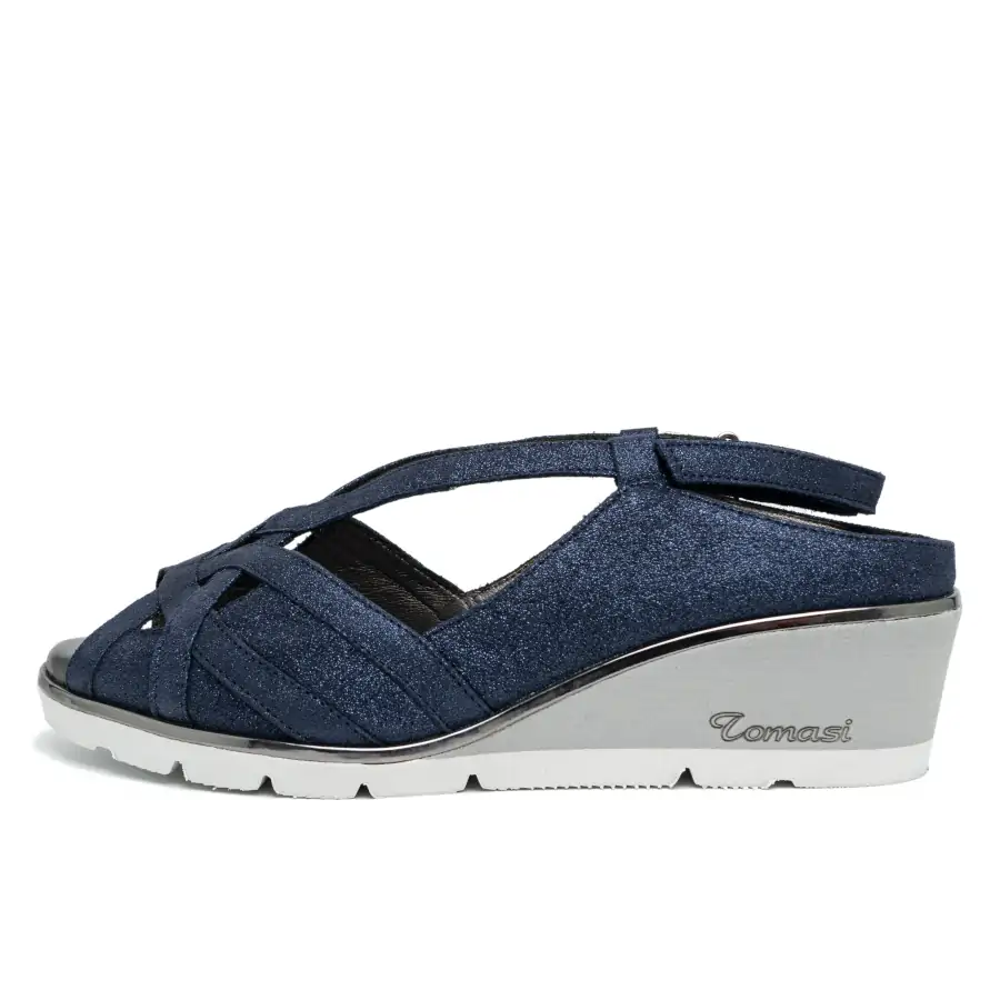 Raina sabot | blue moon