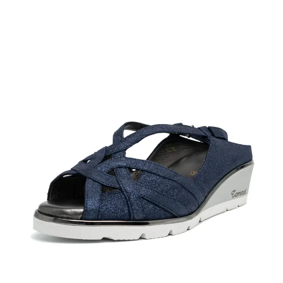 Raina sabot | blue moon