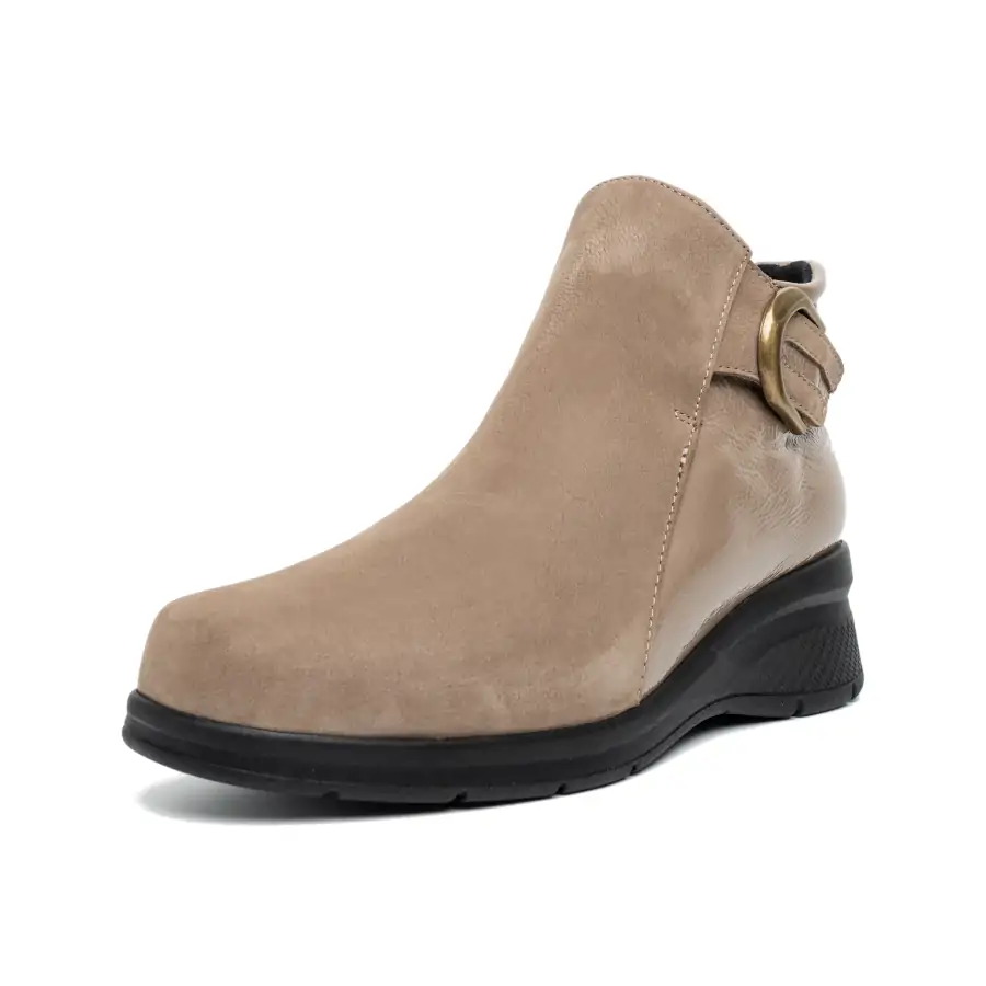 Dettaglio del tronchetto 8087 Adorno Taupe con zip interna e velcro esterno